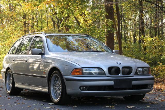 1999 BMW 5-Series Sport Wagon 540iT