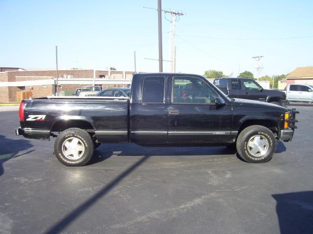1996 Chevrolet C/K 1500 Ext. Cab 6.5-ft. Bed 4WD