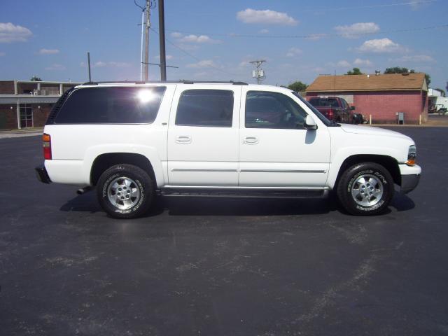 2003 Chevrolet Suburban LT 1500 4WD