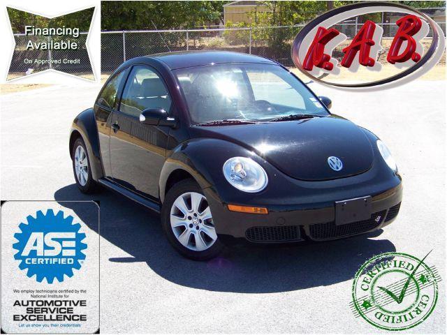 2009 Volkswagen New Beetle S