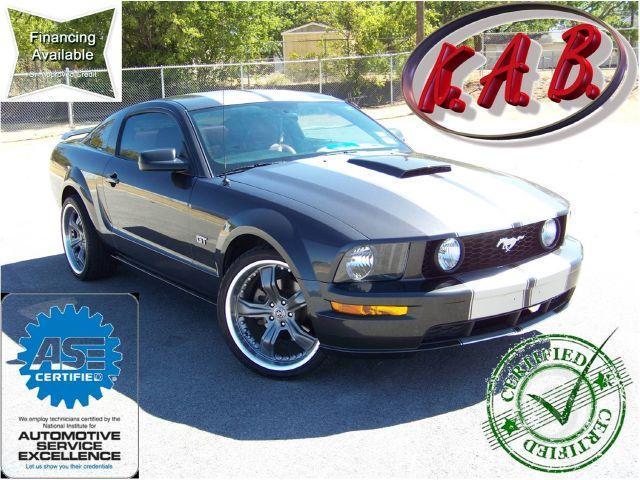 2007 Ford Mustang GT Deluxe Coupe