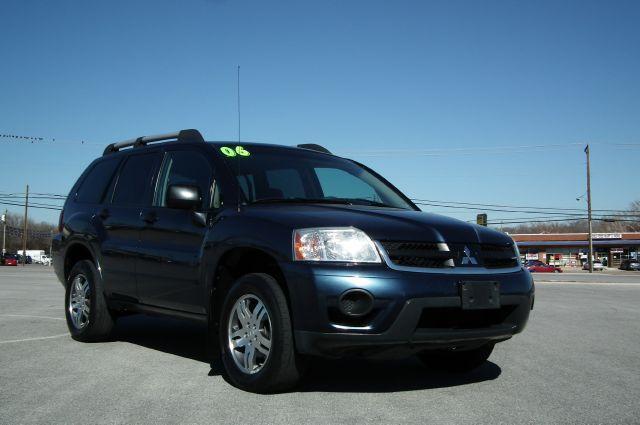 2006 Mitsubishi Endeavor LS FWD