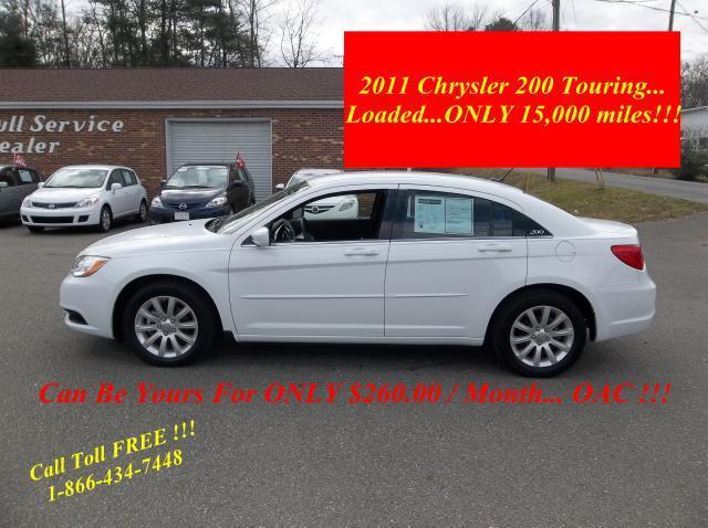 2011 Chrysler 200 Touring