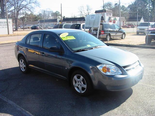 2005 Chevrolet Cobalt LS Sedan