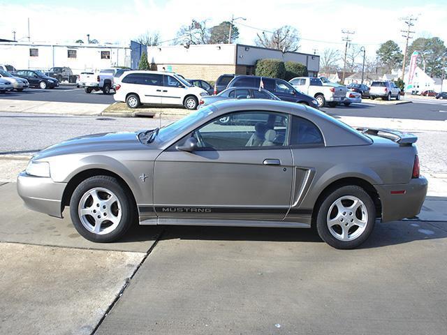 2002 Ford Mustang Premium Coupe