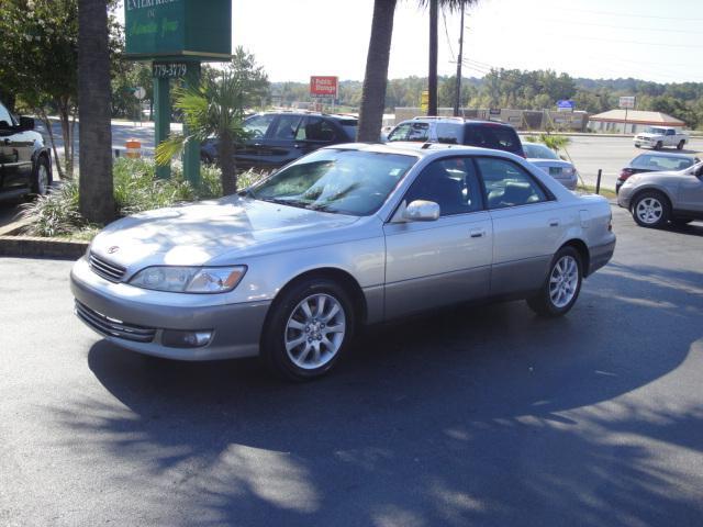 2000 Lexus ES 300 