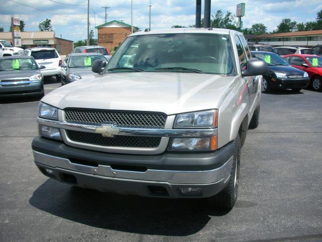2005 Chevrolet Silverado 1500 Z71 Ext. Cab Long Bed 4WD