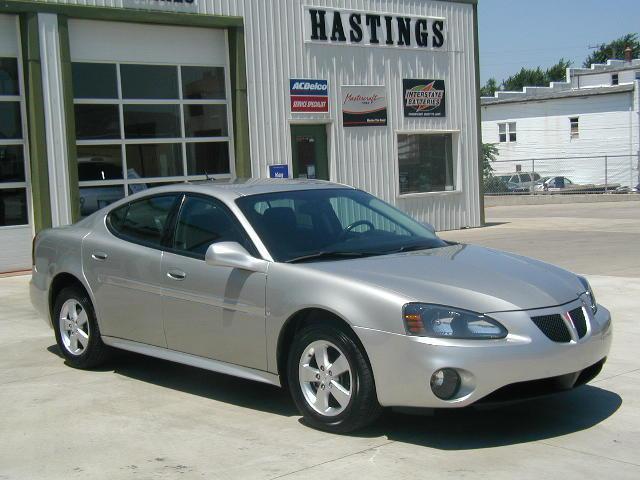 2008 Pontiac Grand Prix Sedan