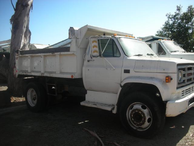 1985 Ford F8000 5 Yard Dump Truck