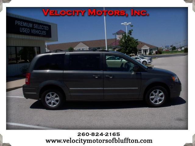 2010 Chrysler Town & Country