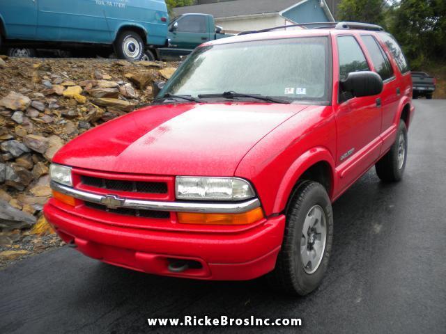2003 Chevrolet Blazer 4-Door 4WD LS