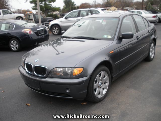 2003 BMW 3-Series 325xi Sedan