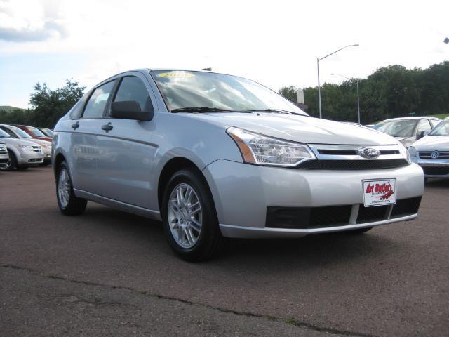 2010 Ford Focus SE Sedan