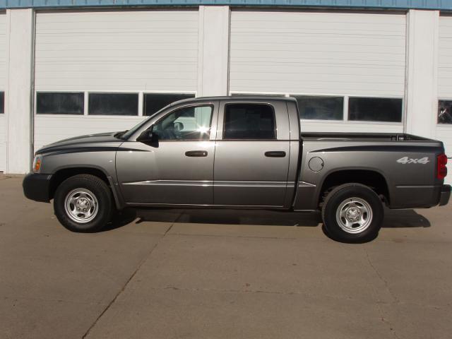 2005 Dodge Dakota ST Quad Cab 4WD
