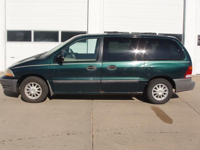 1999 Ford Windstar LX