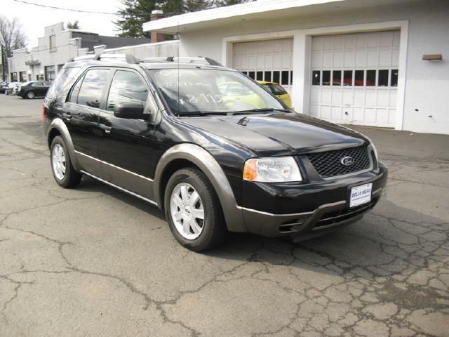 2005 Ford Freestyle SE