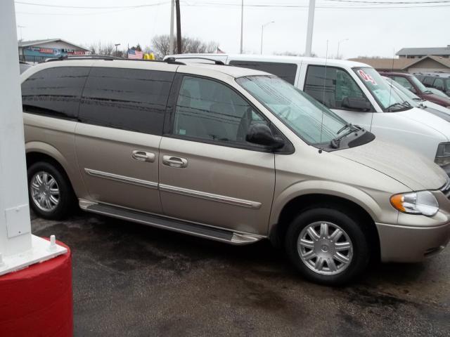 2006 Chrysler Town & Country Touring