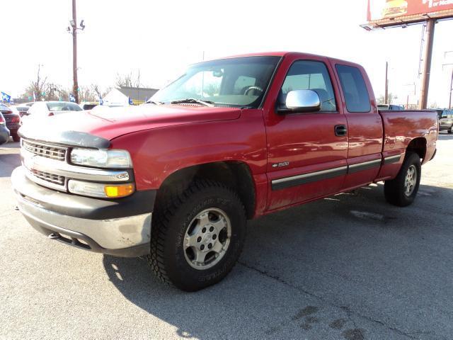 2000 Chevrolet Silverado 1500 LT Ext. Cab 3-Door Short Bed 4WD