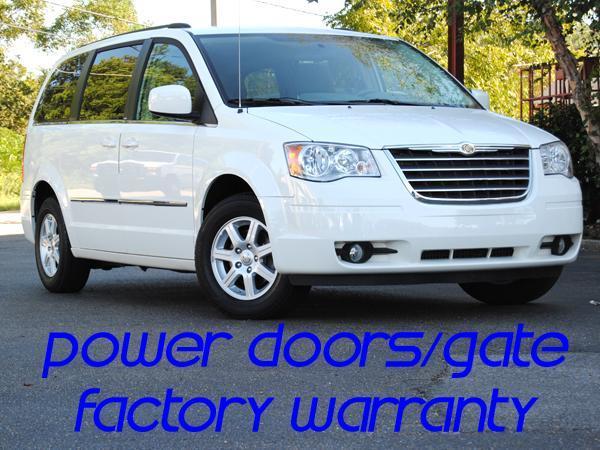 2010 Chrysler Town & Country Touring