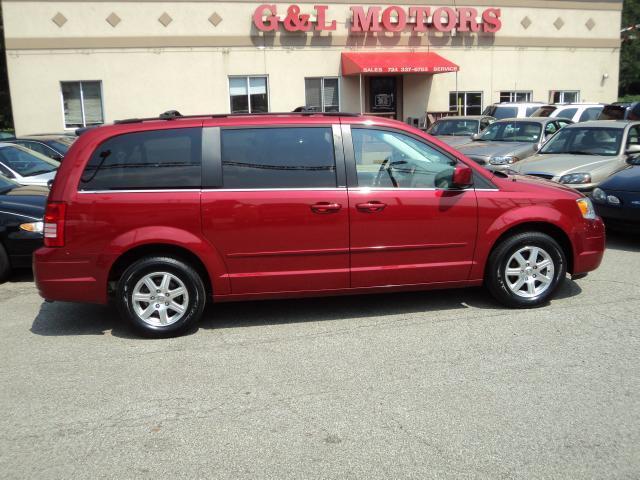 2008 Chrysler Town & Country Touring