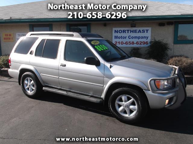 2002 Nissan Pathfinder LE 2WD