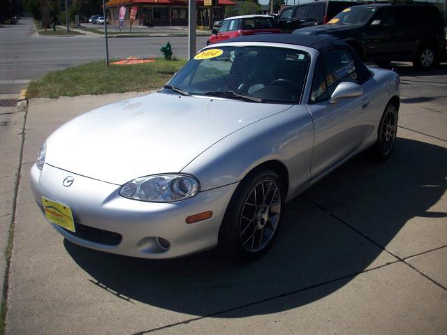 2004 Mazda MX-5 Miata LS