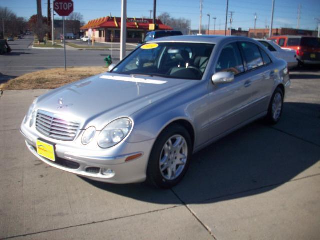 2004 Mercedes-Benz E-Class E320