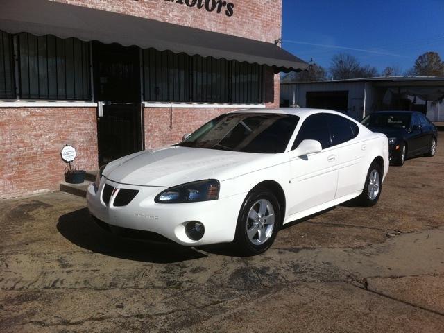 2008 Pontiac Grand Prix Sedan