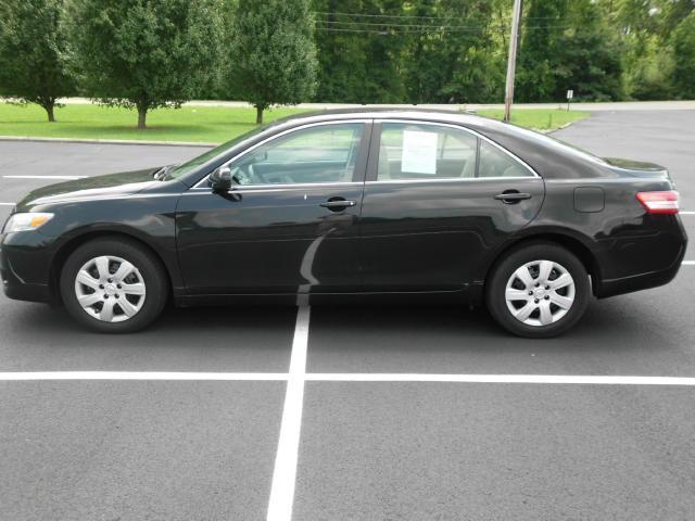 2010 Toyota Camry SE 6-Spd MT