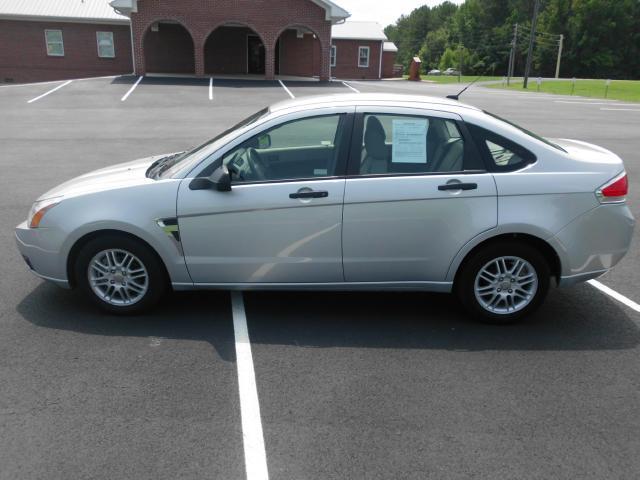 2008 Ford Focus SE Sedan