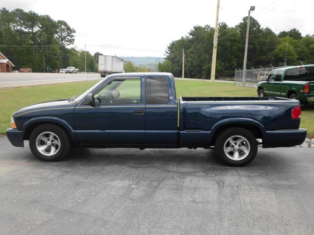2001 GMC Sonoma SLS Ext. Cab Short Bed 2WD