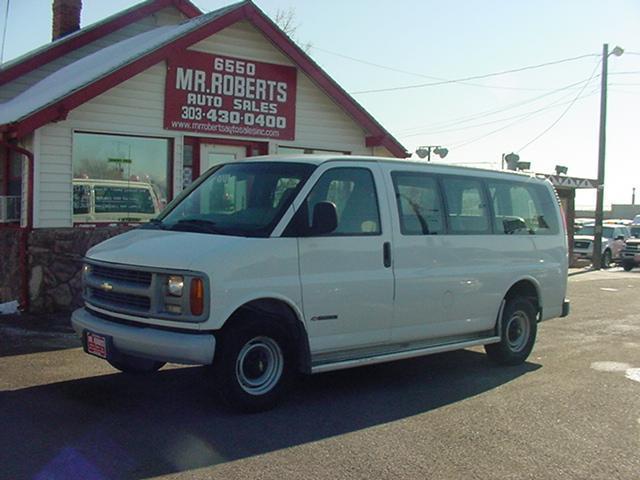 2001 Chevrolet Express 12 PASSENGER