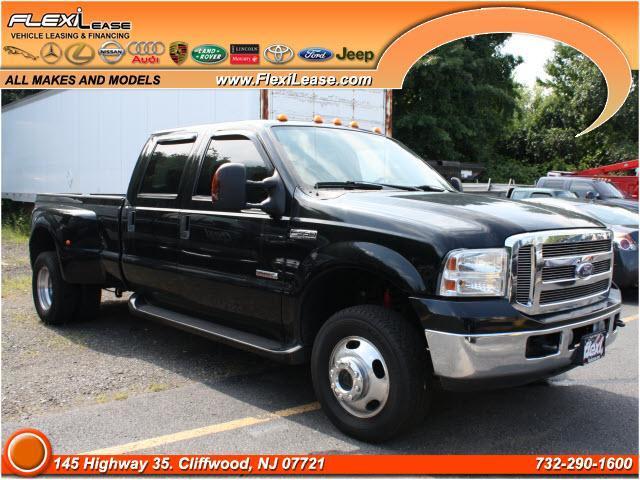 2005 Ford F-350 SD Lariat
