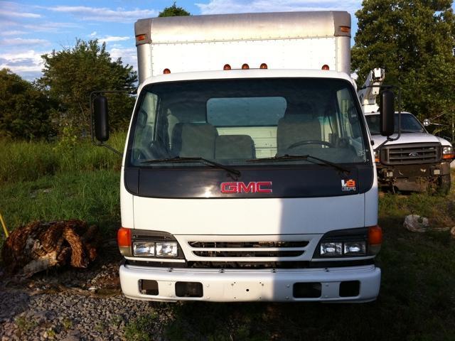 2002 GMC W3500 