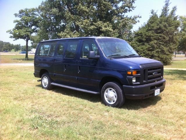 2008 Ford E-350 Window
