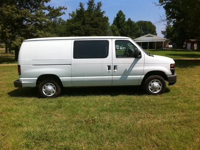 2008 Ford E-150 XL