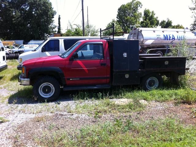 1990 Chevrolet C/K 2500 Reg. Cab 8-ft. Bed 4WD