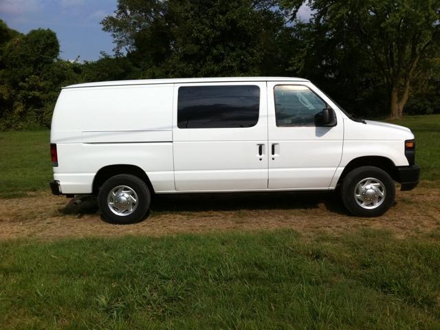 2010 Ford E-150 XL