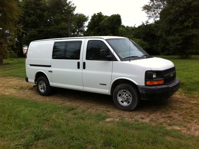 2005 Chevrolet Express Cargo G2500