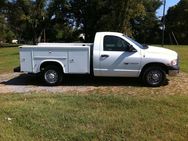 2005 Dodge Ram 2500 Regular Cab 2WD