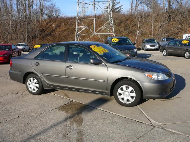 2004 Toyota Camry LE