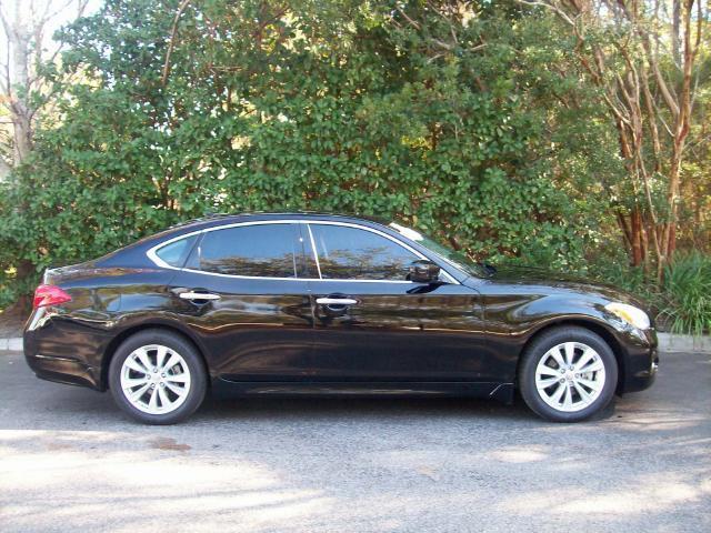 2011 Infiniti M M37