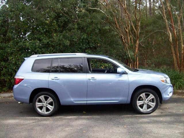 2008 Toyota Highlander Sport 2WD with 3rd-Row Seat