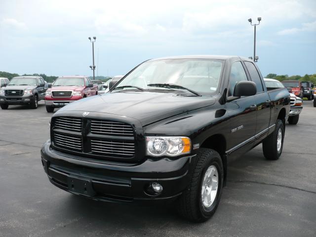 2005 Dodge Ram 1500 Quad Cab Short Bed 4WD