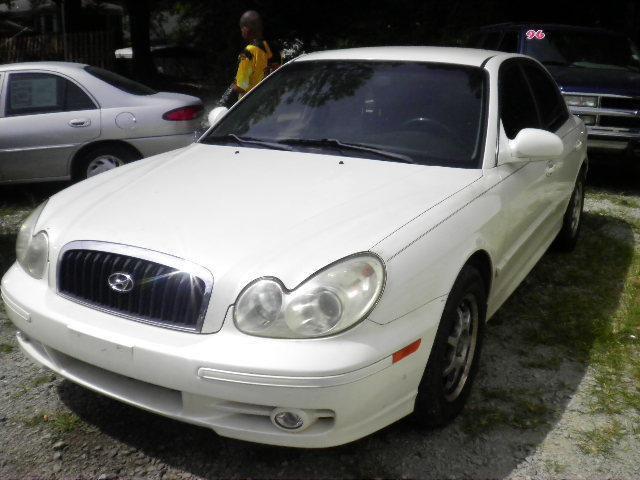 2004 Hyundai Sonata Base