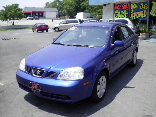 2005 Suzuki Forenza S
