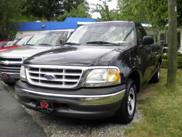 2001 Ford F-150 XLT Long Bed 2WD