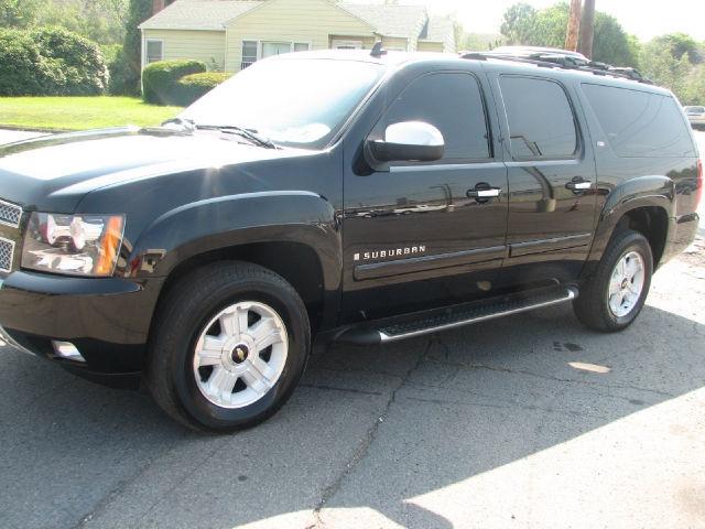 2007 Chevrolet Suburban LT2 1500 4WD