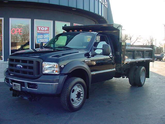 2005 Ford F-450 SD Regular Cab 2WD DRW DUMP TRUCK
