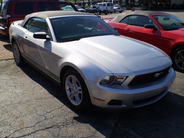2010 Ford Mustang V6 Premium Convertible
